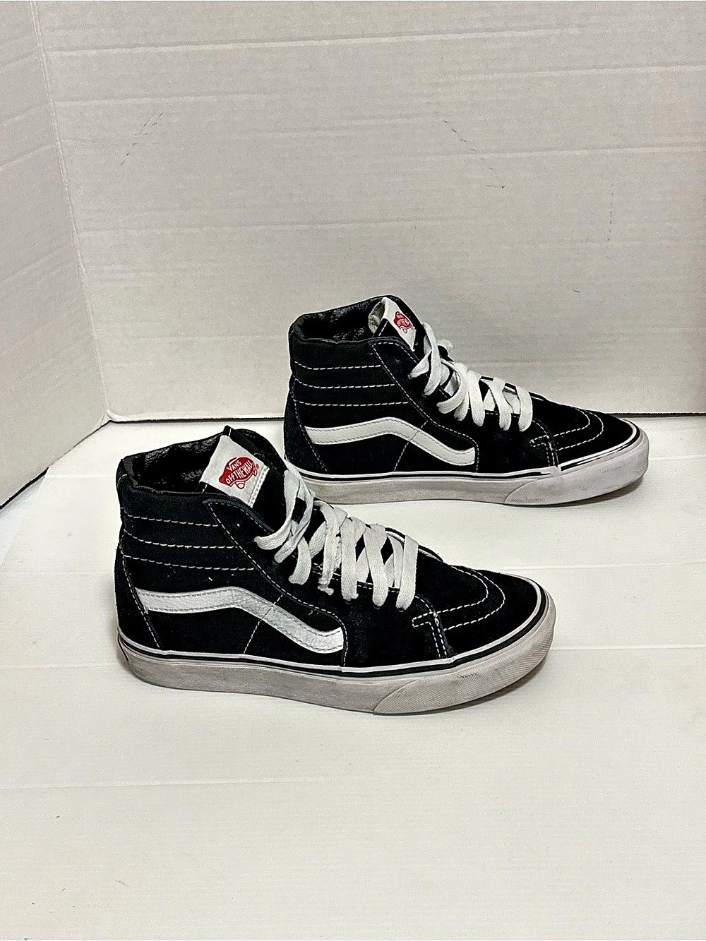 Vans Sk8-Hi High Top Sneakers Black & White US 4.5